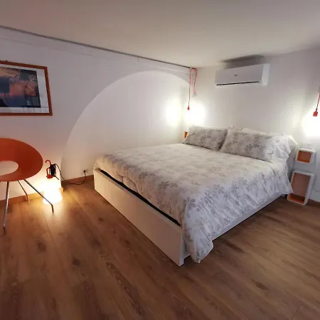 Likehome - Via Scaldasole Loft * Milan
