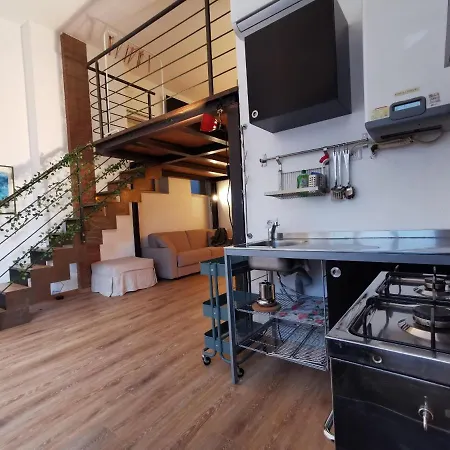 شقة Likehome - Via Scaldasole Loft *